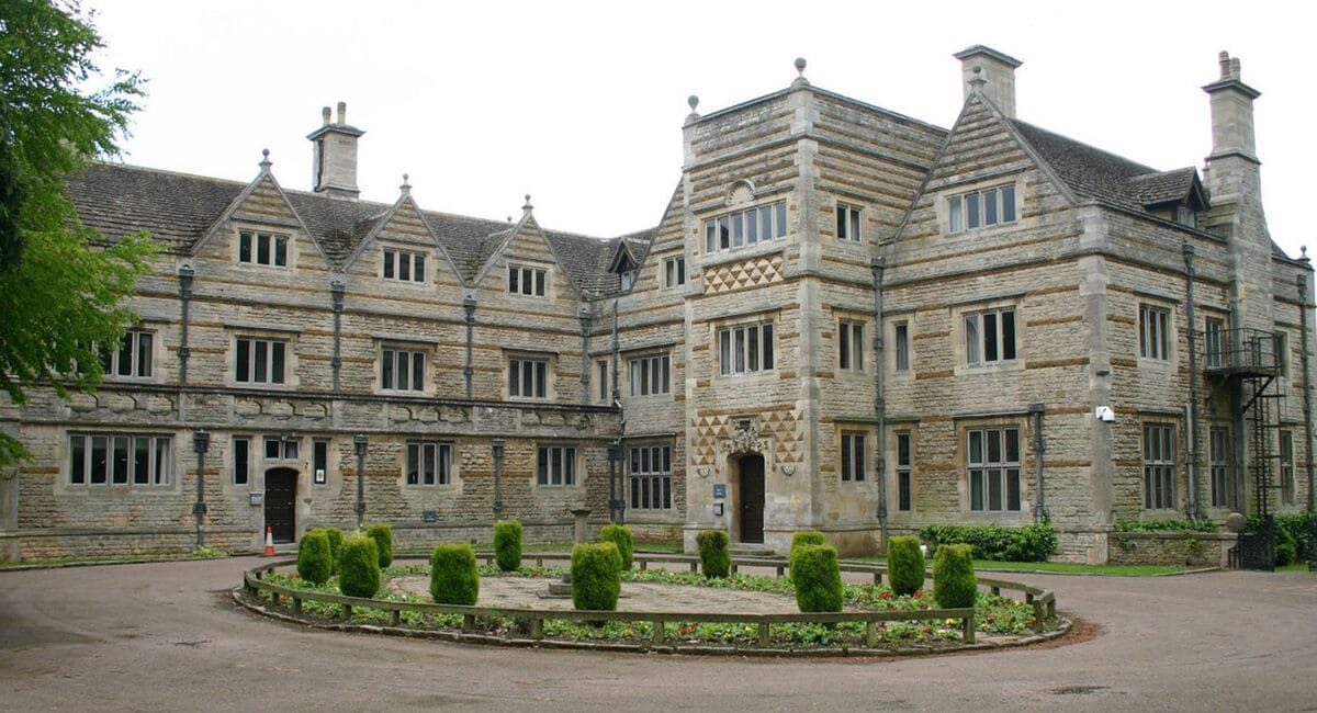 Caythorpe Court 