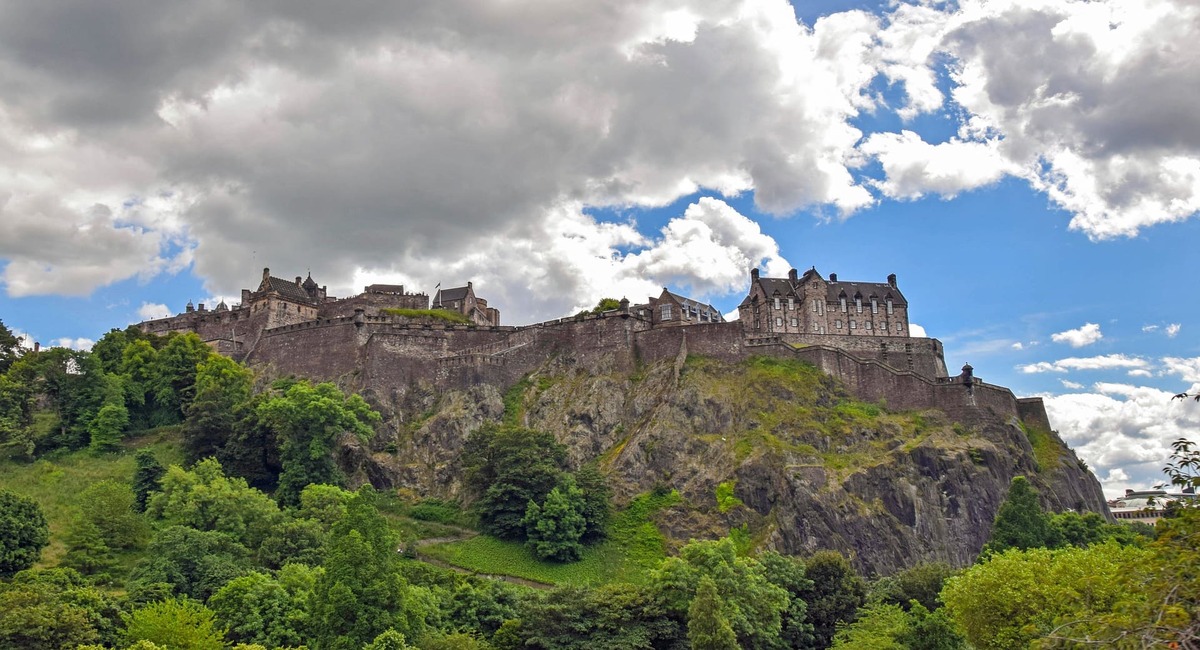 EDIMBURGO - POLLOCK HALLS RESIDENCE & EDINBURGH ACADEMY 